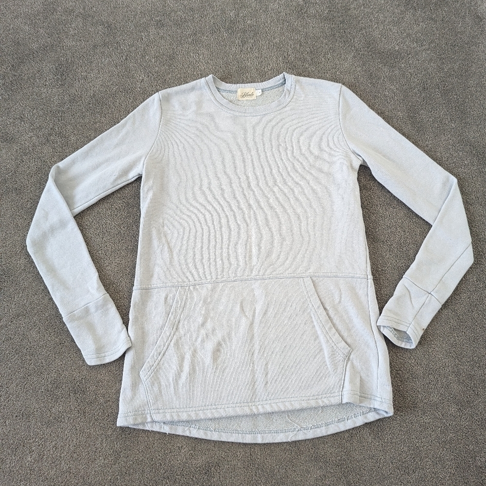 Blondie Apparel Women's Blue Sweatshirt Size Small Crewneck Soft Cozy Loungewear